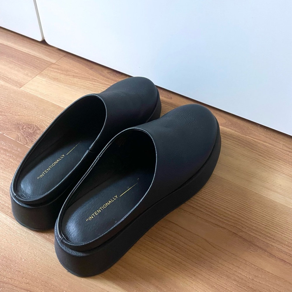 Intentionally Blank Black Platform Shoes